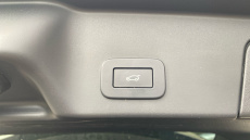 Land Rover Range Rover Evoque 2.0 D200 R-Dynamic SE 5dr Auto Diesel Hatchback